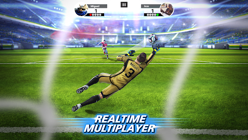 Football Strike: Online Soccer screenshot 1