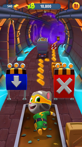 Talking Tom Gold Run screenshot 4
